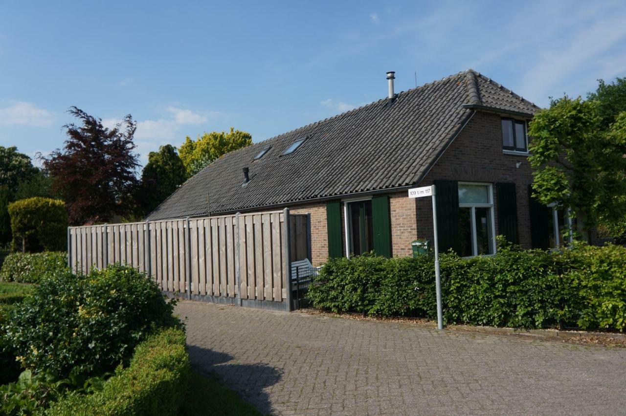 Vakantiehuis Vila Oosterwolde  Exterior foto